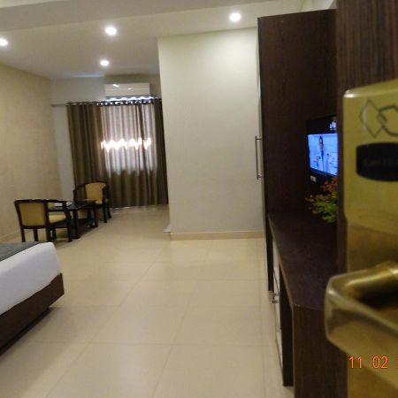Hotel Le Sapphire Sultan Bathery Dış mekan fotoğraf