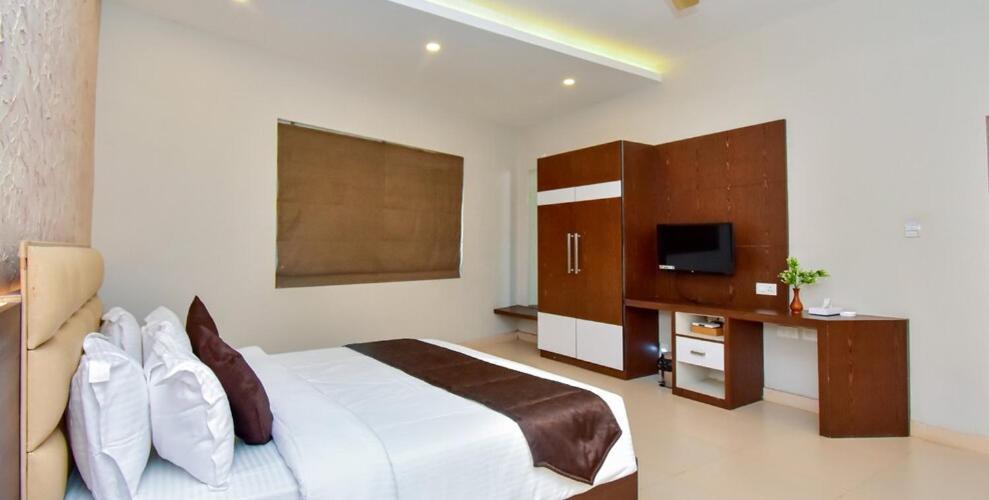 Hotel Le Sapphire Sultan Bathery Dış mekan fotoğraf