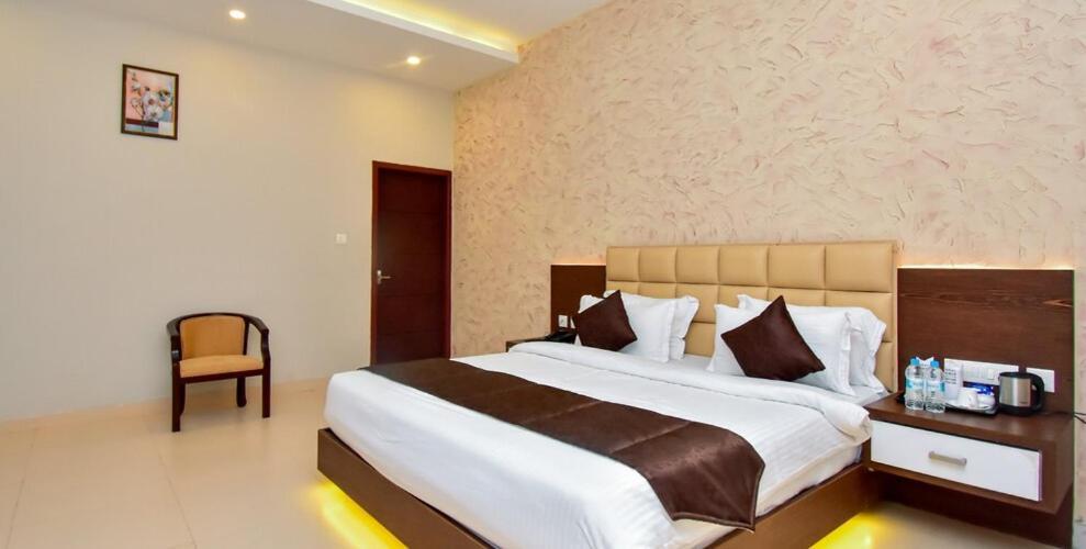Hotel Le Sapphire Sultan Bathery Dış mekan fotoğraf