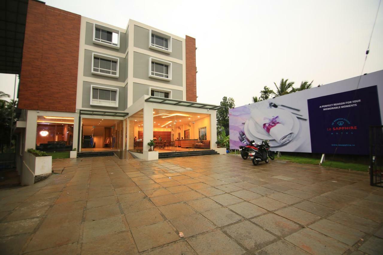 Hotel Le Sapphire Sultan Bathery Dış mekan fotoğraf