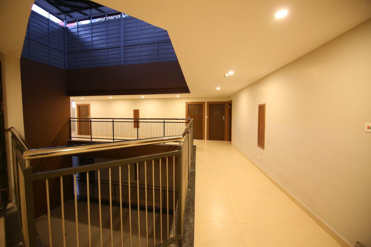 Hotel Le Sapphire Sultan Bathery Dış mekan fotoğraf