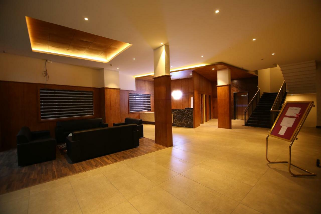 Hotel Le Sapphire Sultan Bathery Dış mekan fotoğraf