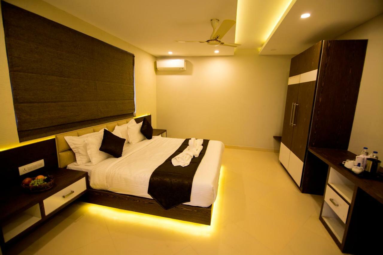 Hotel Le Sapphire Sultan Bathery Dış mekan fotoğraf